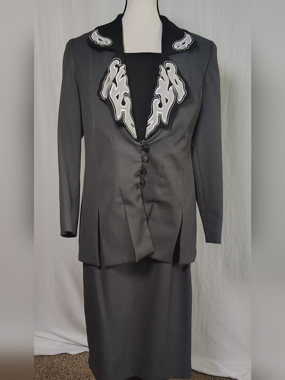 Karen Stuart Gray Women's Jacket Skirt Suit— Size 12